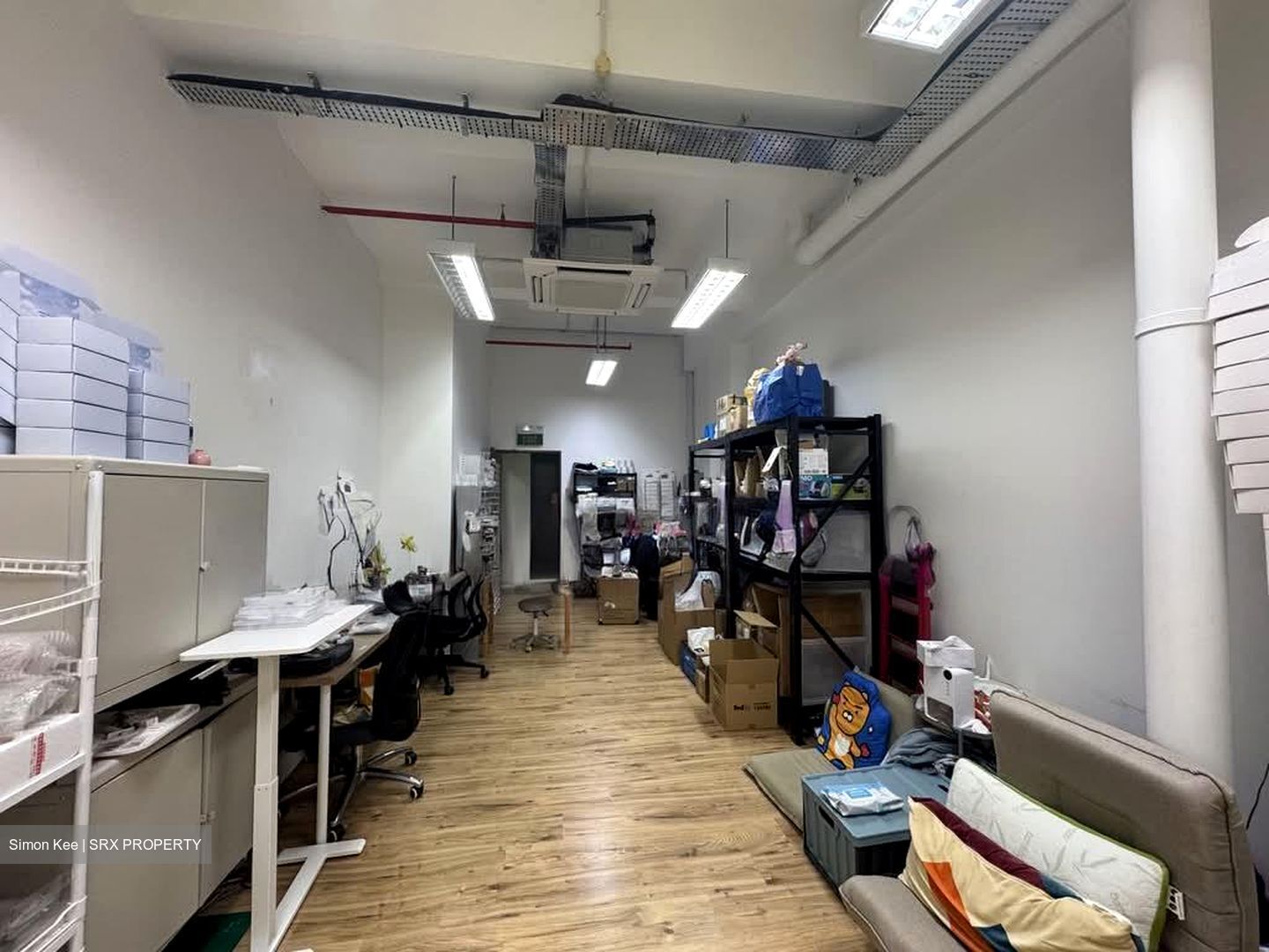 A'posh Bizhub (D27), Factory #586612901